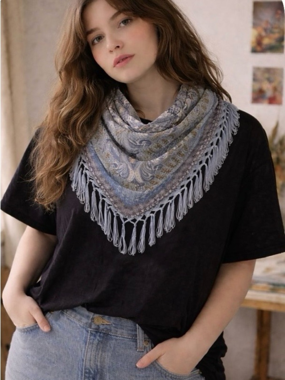 NWT!Avenue Black Tee with Blue & White Paisley Attached Scarf Size 30/32 or 4X